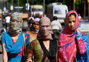 10 dead in odisha due to heat wave marginal relief in north
