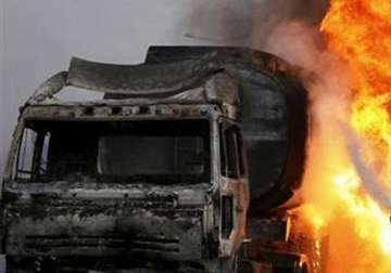 15 killed 36 injured as bus from surat hits tanker on highway