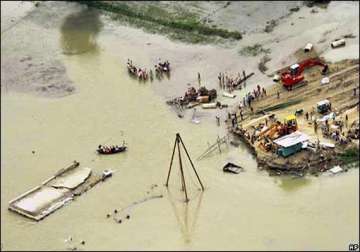 bihar flood toll mounts to 201