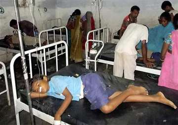 125 school children taken ill after eating midday meals in up
