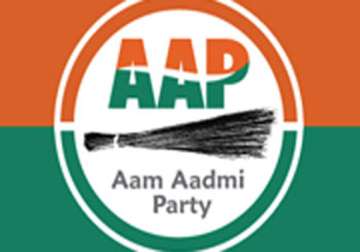 aap slams some news channels for showing unverified news