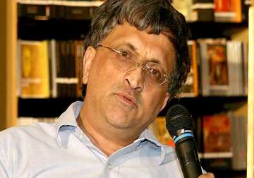 abcdefg means america born confused desi emigrated from gujarat says ramchandra guha