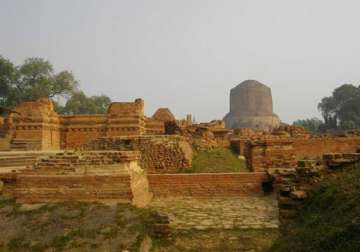 asi digs up rare sculptures at sarnath