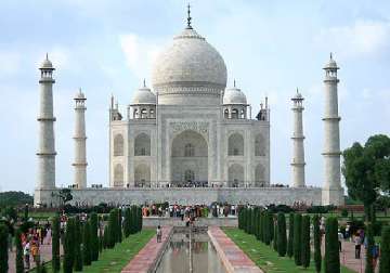 asi tells sc no significant tilt in taj mahal s minar