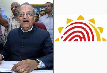 aadhar should have names of father husband for women ex cec