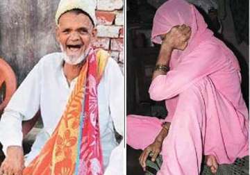 abandoned by sons 90 year old meerut man marries 80 year old woman