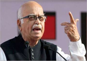 advani favours us style debate in india