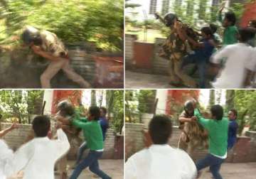 agitators thrash policemen in lucknow during violent protest