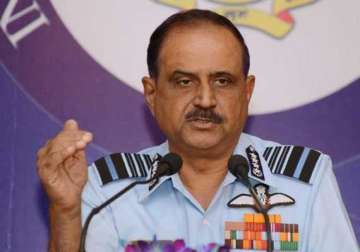 air chief reviews proposed first base for tejas lca