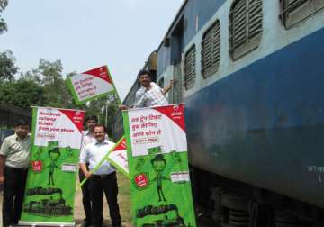 airtel ties up with irctc for railway bookings in north