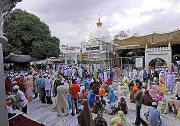 ajmer sharif spiritual head to boycott pak pm s visit