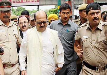 amar singh complains he has to share jail toilet