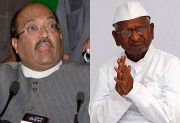amar singh lashes out at anna hazare