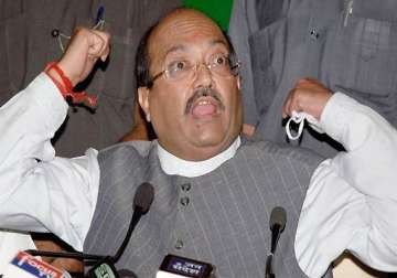 amar singh says anna has been hijacked by gang of five