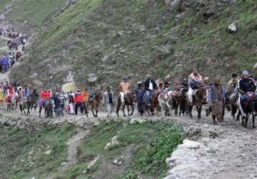 amarnath yatra first batch of pilgrims leave