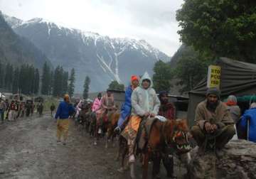 amarnath yatra suspended for second day