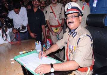 andhra dgp holds meeting with senior officers