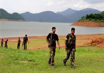 andhra police on alert with chhattisgarh odisha borders