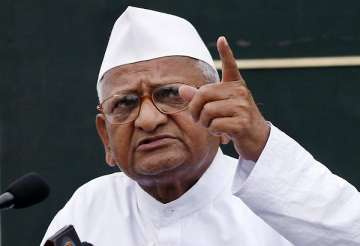 anna hazare tells govt bring jan lokpal bill in winter session or quit