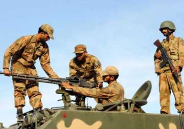 pak violates ceasefire in poonch