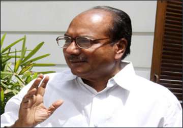 antony rejects lankan minister s contention on training issue