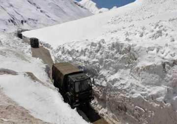 army dismantling bunkers in chumar in ladakh