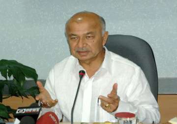 army won t be kept in kashmir for long says shinde