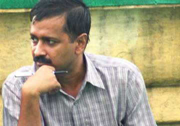 arvind kejriwal s wife transferred may lose govt flat