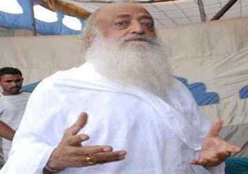 asaram bapu s devotees stone india tv and other news channel cameras 3 held