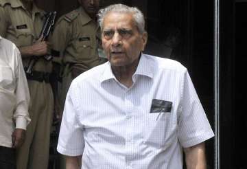 auction of natural resources will curb corruption shanti bhushan tells sc