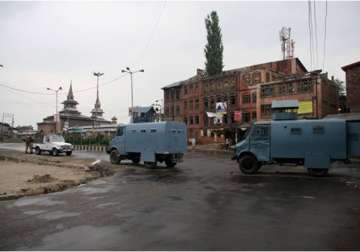 authorities impose restrictions in srinagar