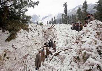 avalanches damage loc fencing in kashmir