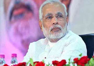 the bid for narendra modi s chair touches rs. 4 lakh