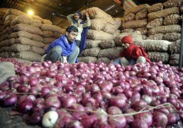 bjp to sell onions at rs 40 a kg in delhi