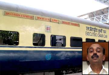 bjp leader stops shatabdi express to get down probe ordered