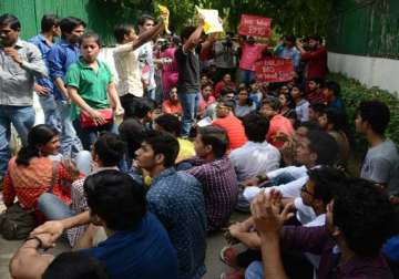 bms students protest over uncertainty on fate of course