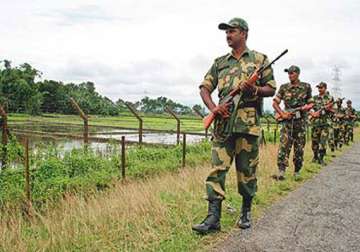 bsf allowed to construct barbed wire fencing on bangla border