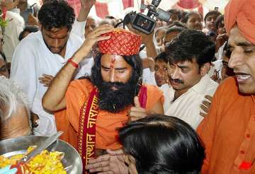 baba ramdev supporters throng site of hunger strike