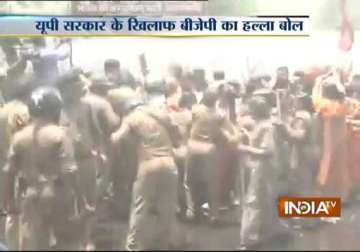 badaun gang rape protest water cannons used outside akhilesh yadav s office