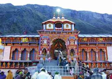 badrinath temple to reopen on may 5