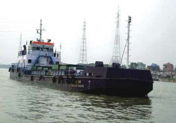 bangladesh first time allows fci to use its port for tripura