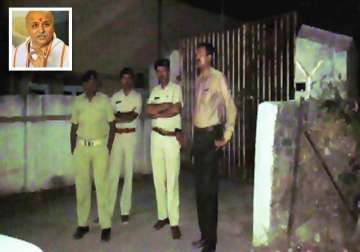 bhavnagar pravin togadia warns muslim family to vacate the premises