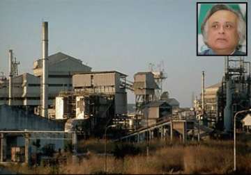 bhopal union carbide factory may be demolished says jairam ramesh