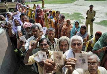 bihar declares all polling stations no smoking zones