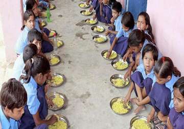 bihar primary teachers call off midday meal duty boycott