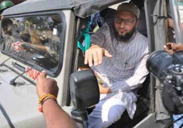 bombay hc refuses to interfere in police order against owaisi
