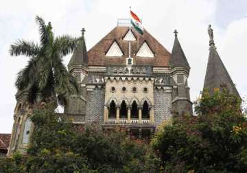 bombay high court slams govt for not obeying its orders on fake ration cards