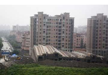 bombay hc asks flat buyers to verify properties before purchase