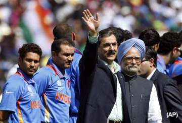 both pms shake hands with india pak players