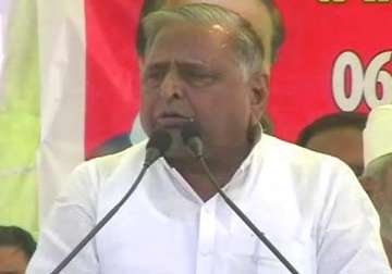boys make mistake should not be awarded death penalty for rape mulayam